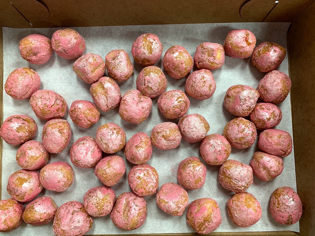 East Town Donuts | 1101 Caseyville Rd Suite E, Caseyville, IL 62232, USA | Phone: (618) 803-0407