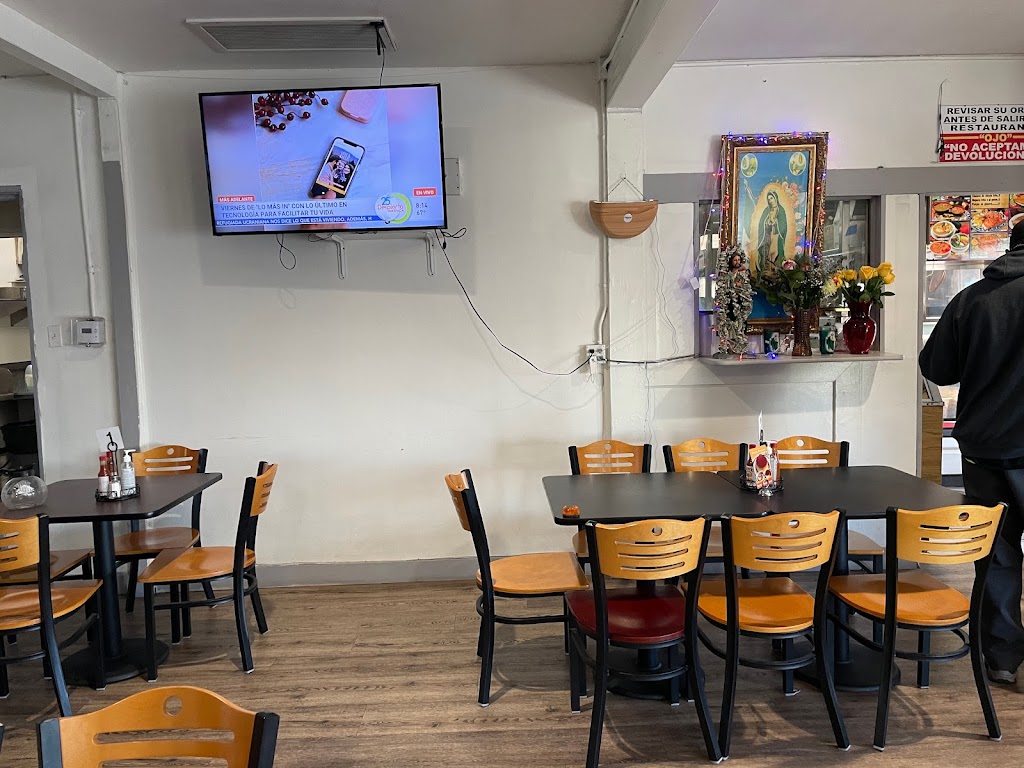 Playas De Nayarit | 9817 Garvey Ave, El Monte, CA 91733, USA | Phone: (626) 579-2927