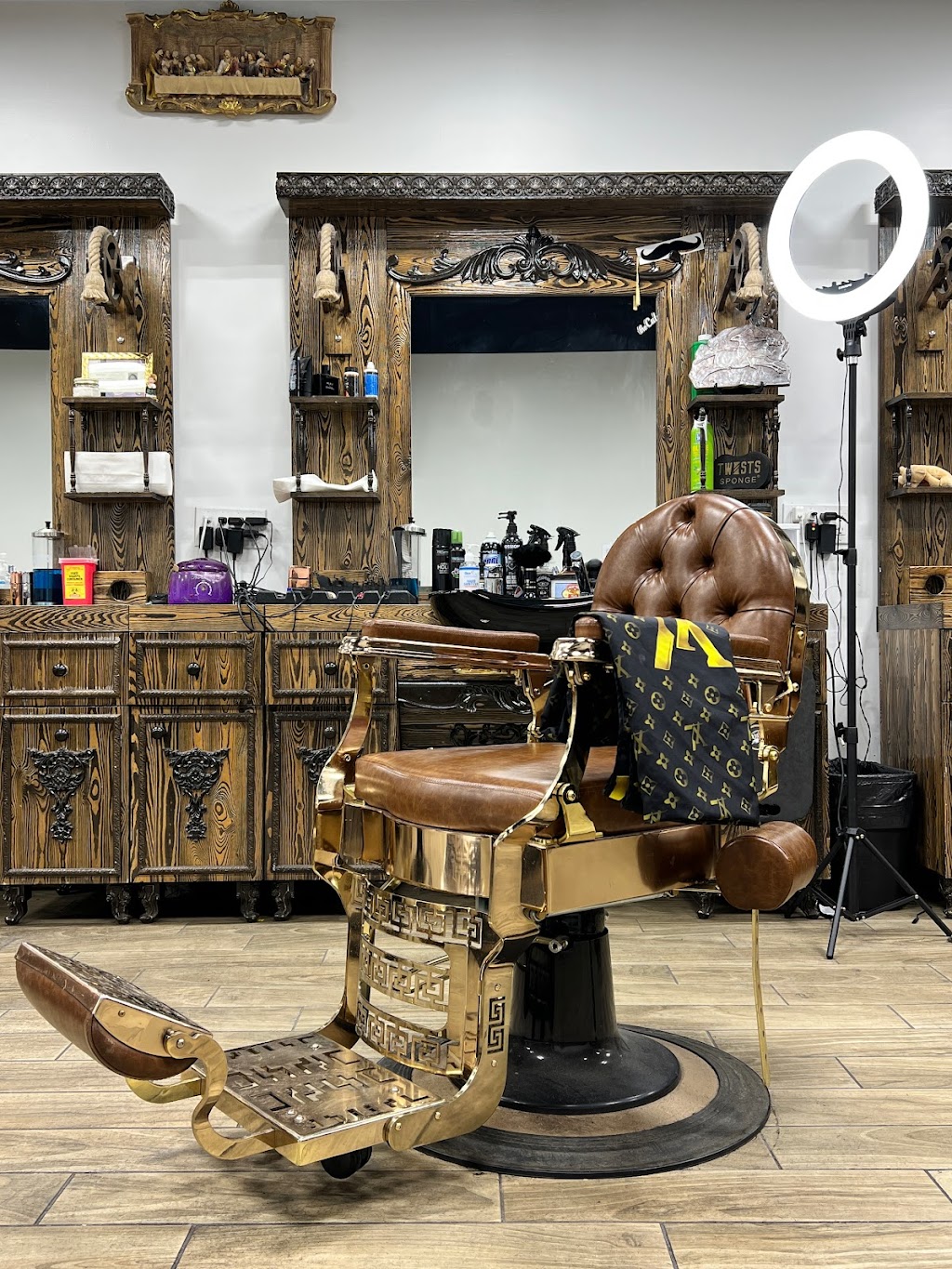 Y&R barbershop | 3780 W Happy Valley Rd Suite 118, Glendale, AZ 85310, USA | Phone: (623) 248-6457