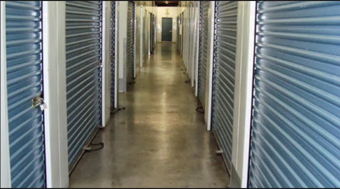 Compton Self Storage & Mail Boxes | 1450 E Compton Blvd, Compton, CA 90221, USA | Phone: (310) 906-4393