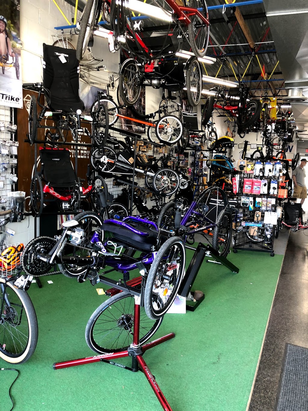 Amlings Cycle | 8140 N Milwaukee Ave, Niles, IL 60714 | Phone: (847) 692-4240