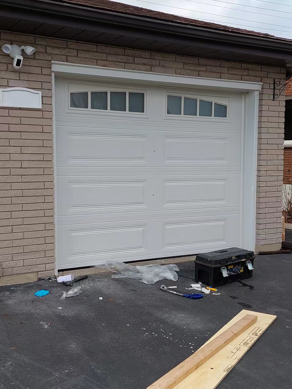 Msw Garage Door | 2299 County Rd 12, Essex, ON N8M 2X6, Canada | Phone: (226) 350-9488