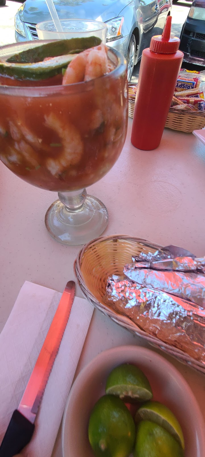 Mariscos Espinoza | 10165 Hole Ave, Riverside, CA 92503, USA | Phone: (951) 637-9123