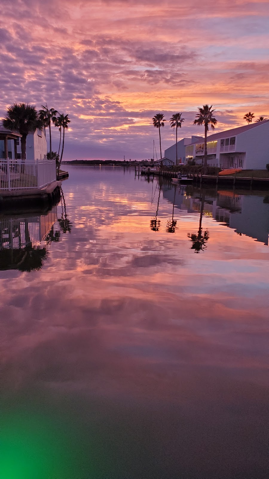 Tramonto Prezioso | 504 Lauderdale Dr, Rockport, TX 78382, USA | Phone: (361) 729-0555