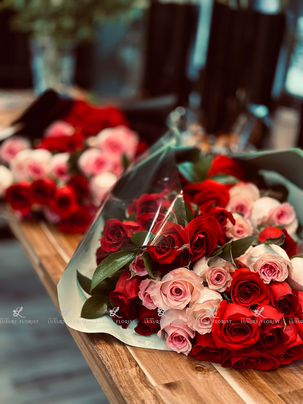 Luxury Florist | 37653 Five Mile Rd, Livonia, MI 48154, USA | Phone: (313) 818-8845