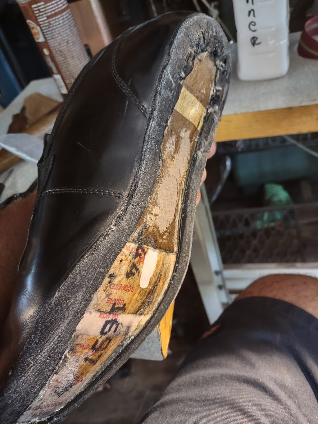 Freddies shoe and leather Repair | 1635 Durwood St, Kissimmee, FL 34746, USA | Phone: (407) 350-3989