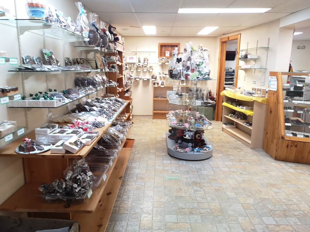 Marshville Chocolate Shop | 41950 Clarendon St E, Wainfleet, ON L0S 1V0, Canada | Phone: (905) 899-2380