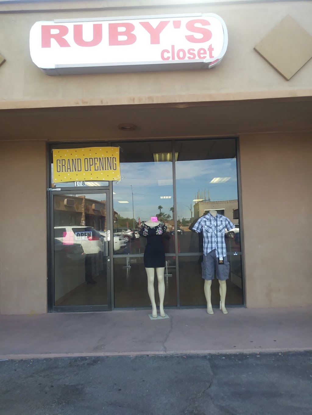 RUBYS closet | 2530 N 7th St suite# 108, Phoenix, AZ 85006, USA | Phone: (602) 461-2836