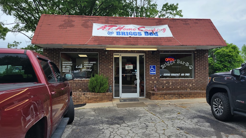 Briggs Bar-B-Que & Grill | 989 E St Main, Yanceyville, NC 27379, USA | Phone: (336) 694-4743