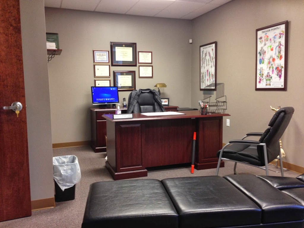 Youngsville Chiropractic Center | 700 US-1 #400, Youngsville, NC 27596, USA | Phone: (919) 556-2001