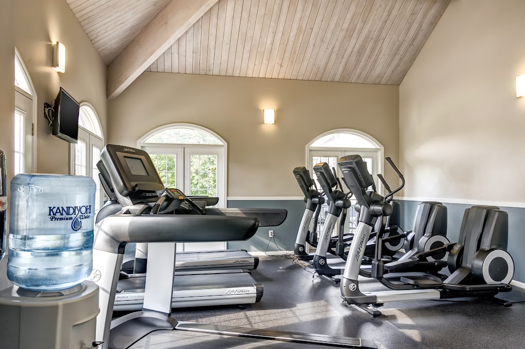 Devonshire Apartments | 10310 Devonshire Rd, Minneapolis, MN 55431, USA | Phone: (952) 884-1110