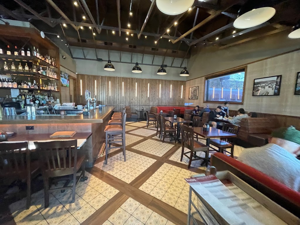 Truxtons American Bistro | 24530 Hawthorne Blvd, Torrance, CA 90505, USA | Phone: (310) 373-8790