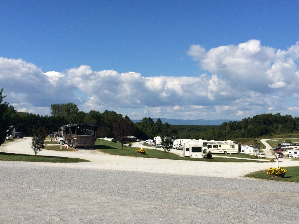 Mayberry Campground | 114 Byron Bunker Ln, Mt Airy, NC 27030, USA | Phone: (336) 789-6199