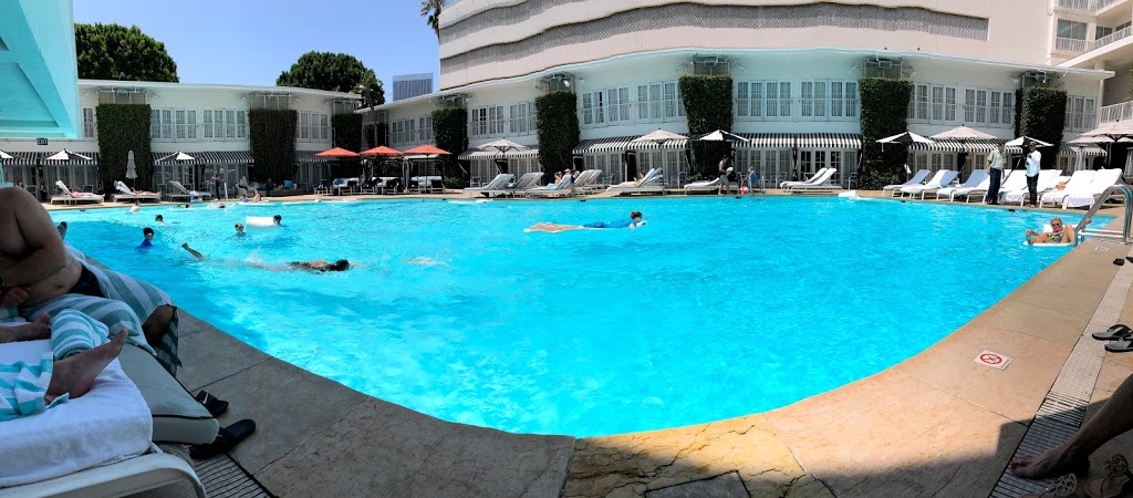 Beverly Hilton | Merv Griffin Way, Beverly Hills, CA 90212, USA | Phone: (310) 274-7777