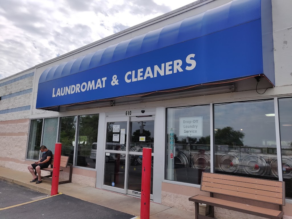 Wash City Laundromat - Arnold | 610 Jeffco Blvd, Arnold, MO 63010, USA | Phone: (636) 229-6640