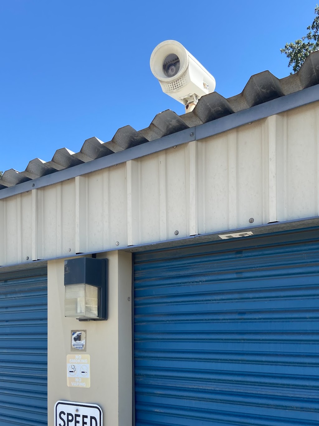 Eight Mile Self Storage | 10910 CA-99, Lodi, CA 95240 | Phone: (209) 367-0909