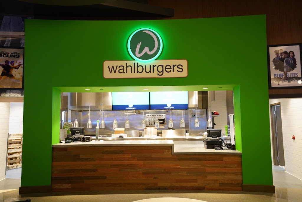 Wahlburgers | 49500 Seminole Dr, Cabazon, CA 92230, USA | Phone: (951) 755-5344