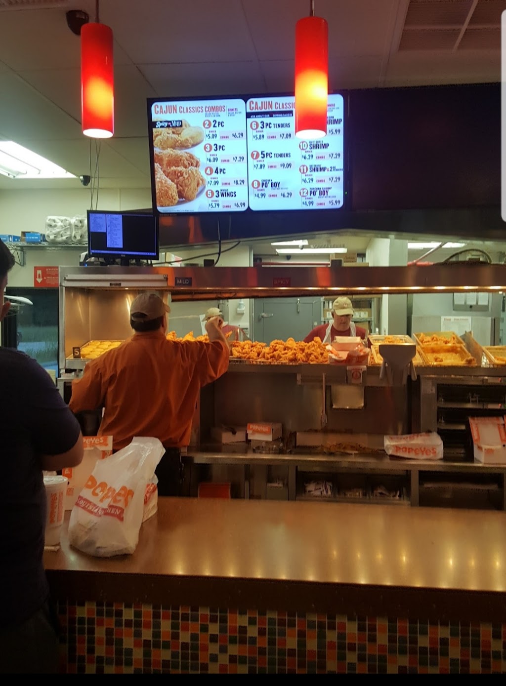 Popeyes Louisiana Kitchen | 28710 Walker Rd S, Walker, LA 70785, USA | Phone: (225) 791-6000