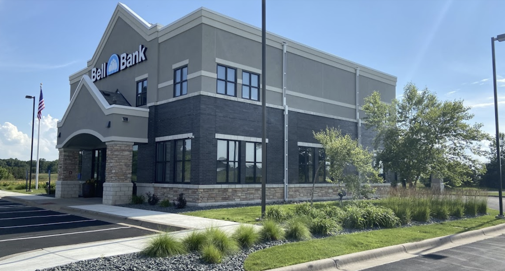 Bell Bank, Forest Lake | 19810 Headwaters Blvd N, Forest Lake, MN 55025, USA | Phone: (651) 287-4210