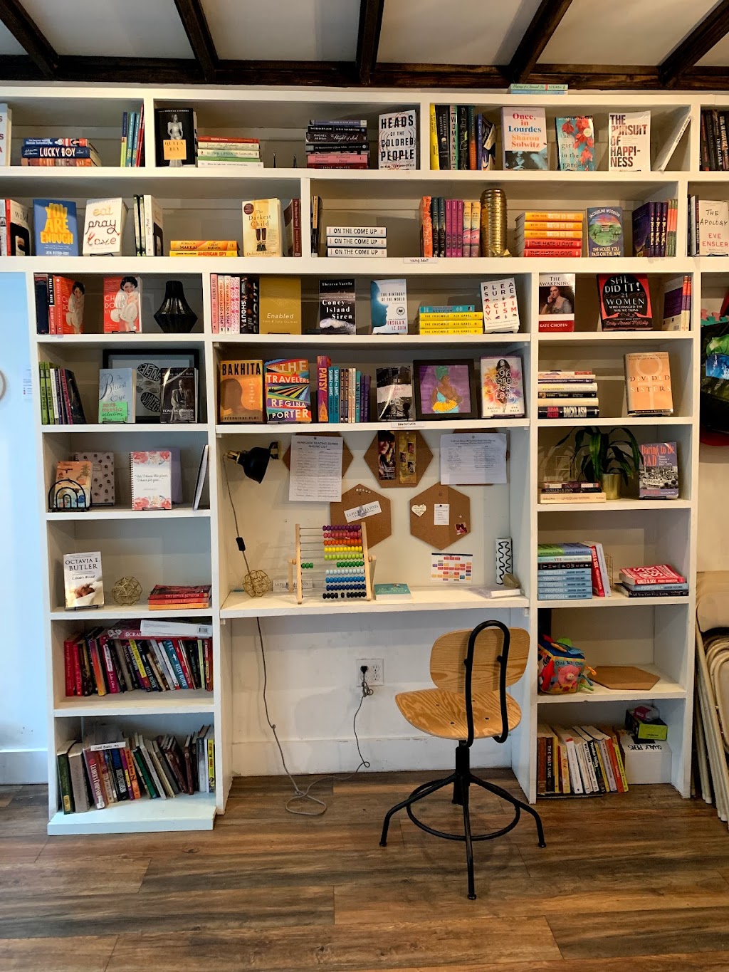 Cafe con Libros | 724 Prospect Pl, Brooklyn, NY 11216, USA | Phone: (929) 327-9373