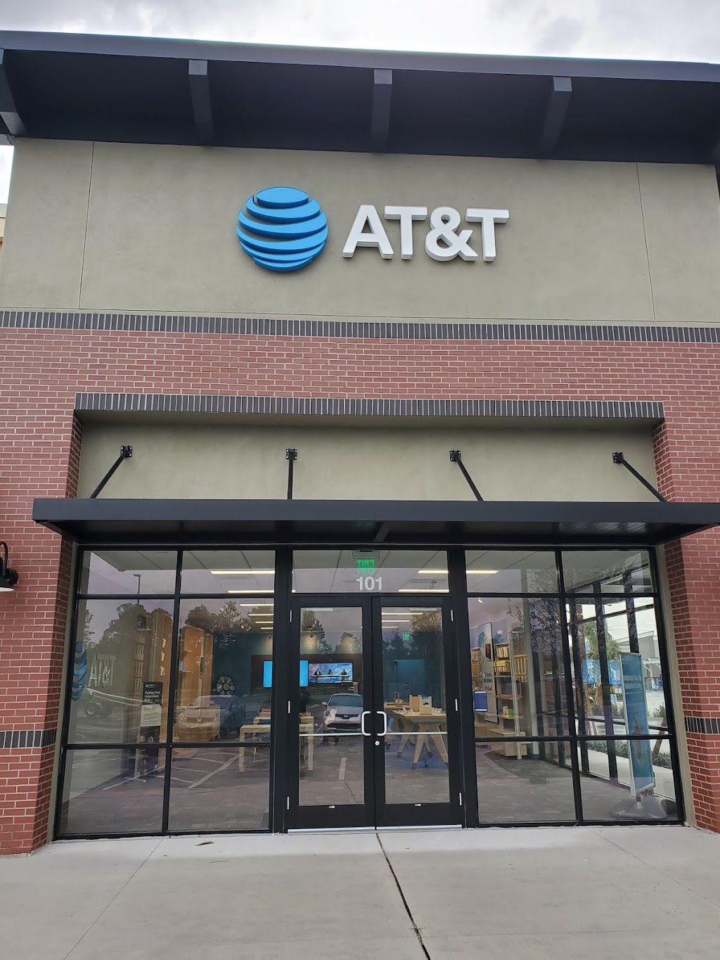 AT&T Store | 935 Durbin Pavilion Dr Ste 101, St Johns, FL 32259, USA | Phone: (352) 353-2204