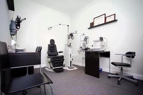 Chicago Eye Care Center | 3104 W Devon Ave, Chicago, IL 60659, USA | Phone: (773) 764-3937