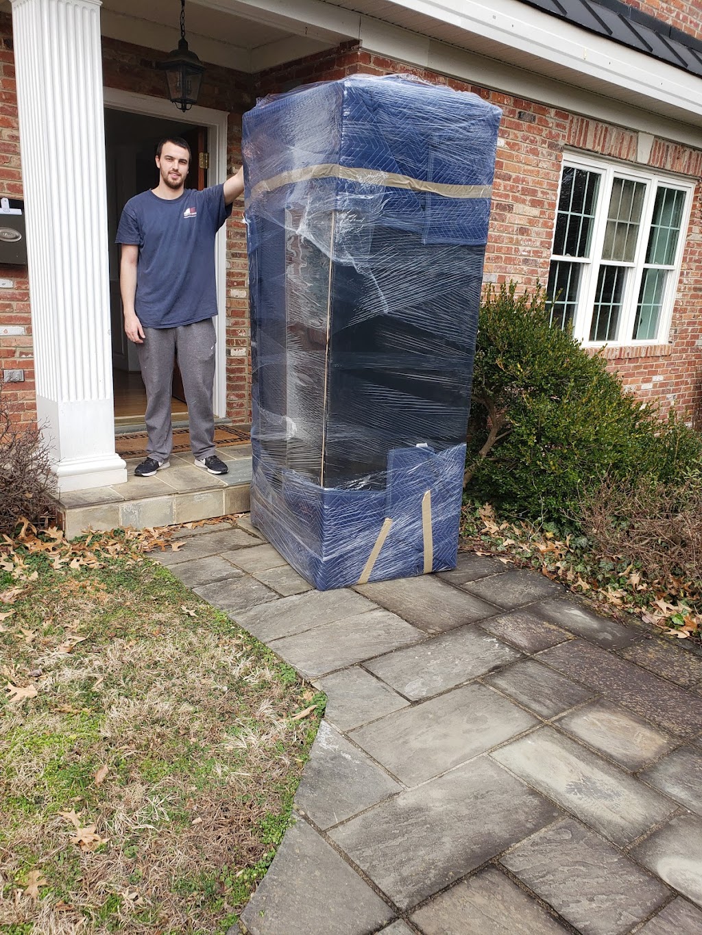 Barrys Best Movers | 112 Oakgrove Rd STE 112, Sterling, VA 20166, USA | Phone: (703) 622-3061