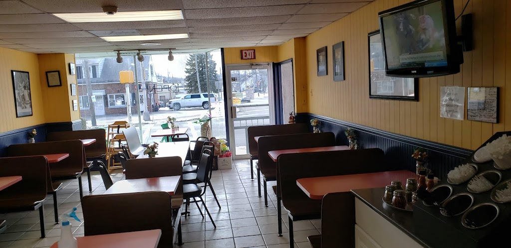 Loveys Pizza & Grill | 91 W Hanover Ave, Morris Plains, NJ 07950, USA | Phone: (973) 455-0677