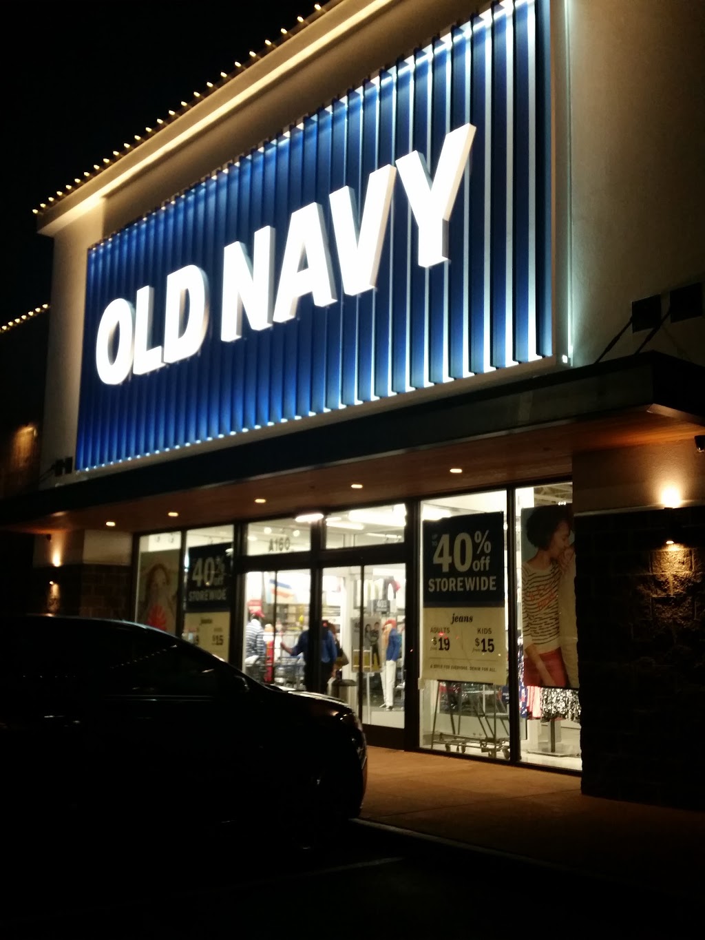 Old Navy | 11066 Pacific Crest Pl SPC# A-160, Silverdale, WA 98383, USA | Phone: (360) 900-0111