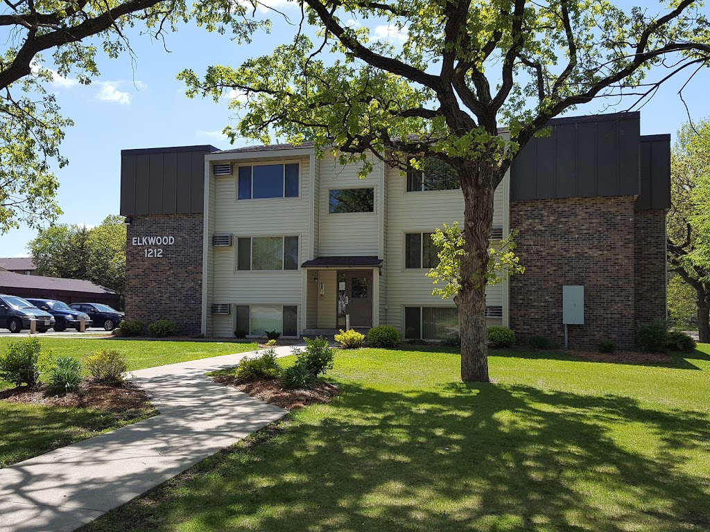 Metro Group Real Estate | 1148 Heritage Dr, Shakopee, MN 55379, USA | Phone: (952) 445-5970