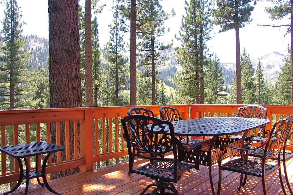 Pooles Guesthouse | 1509 Sandy Way, Olympic Valley, CA 96146, USA | Phone: (530) 412-5436