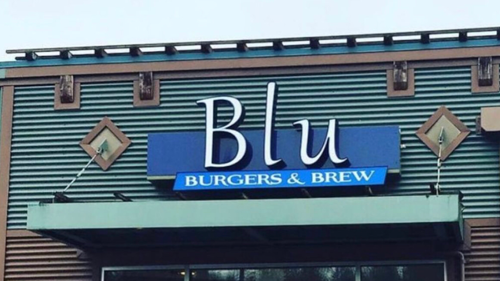 Blu Burgers & Brew | 9999 Harbour Pl #100, Mukilteo, WA 98275, USA | Phone: (425) 493-6900