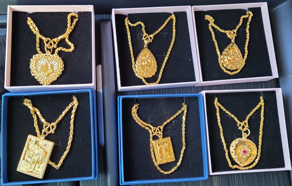 9999 Gold Jewelery | 1151 Clarence St #103, St Paul, MN 55106, USA | Phone: (651) 269-3669