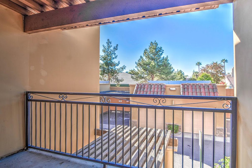 Valencia Townhomes | 550 W Maryland Ave, Phoenix, AZ 85013, USA | Phone: (602) 441-4765