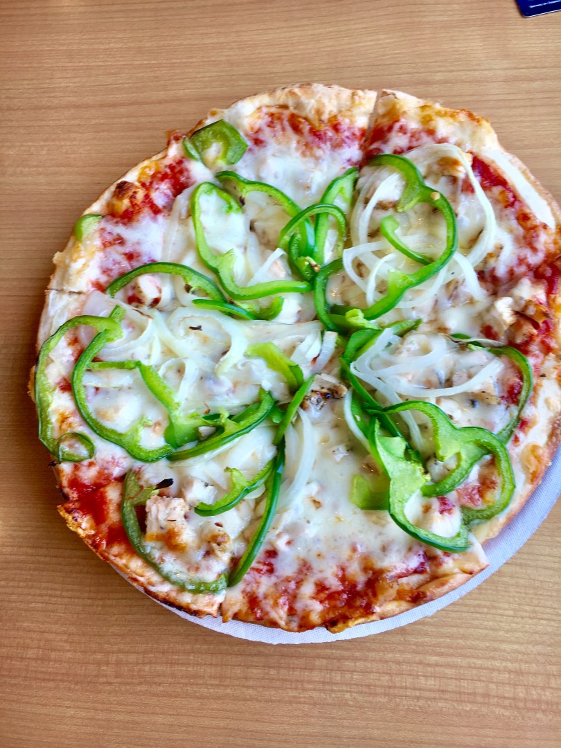 Singas Famous Pizza | 99 N Beverwyck Rd, Lake Hiawatha, NJ 07034, USA | Phone: (973) 263-2626