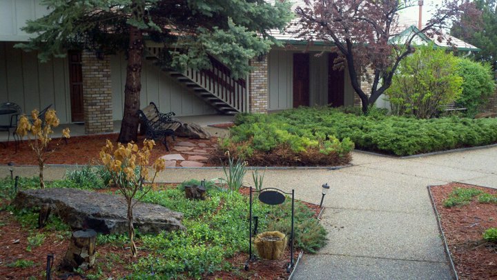 Hilltop Inn Broomfield Denver | 9009 Metro Airport Ave, Broomfield, CO 80021, USA | Phone: (303) 469-3900