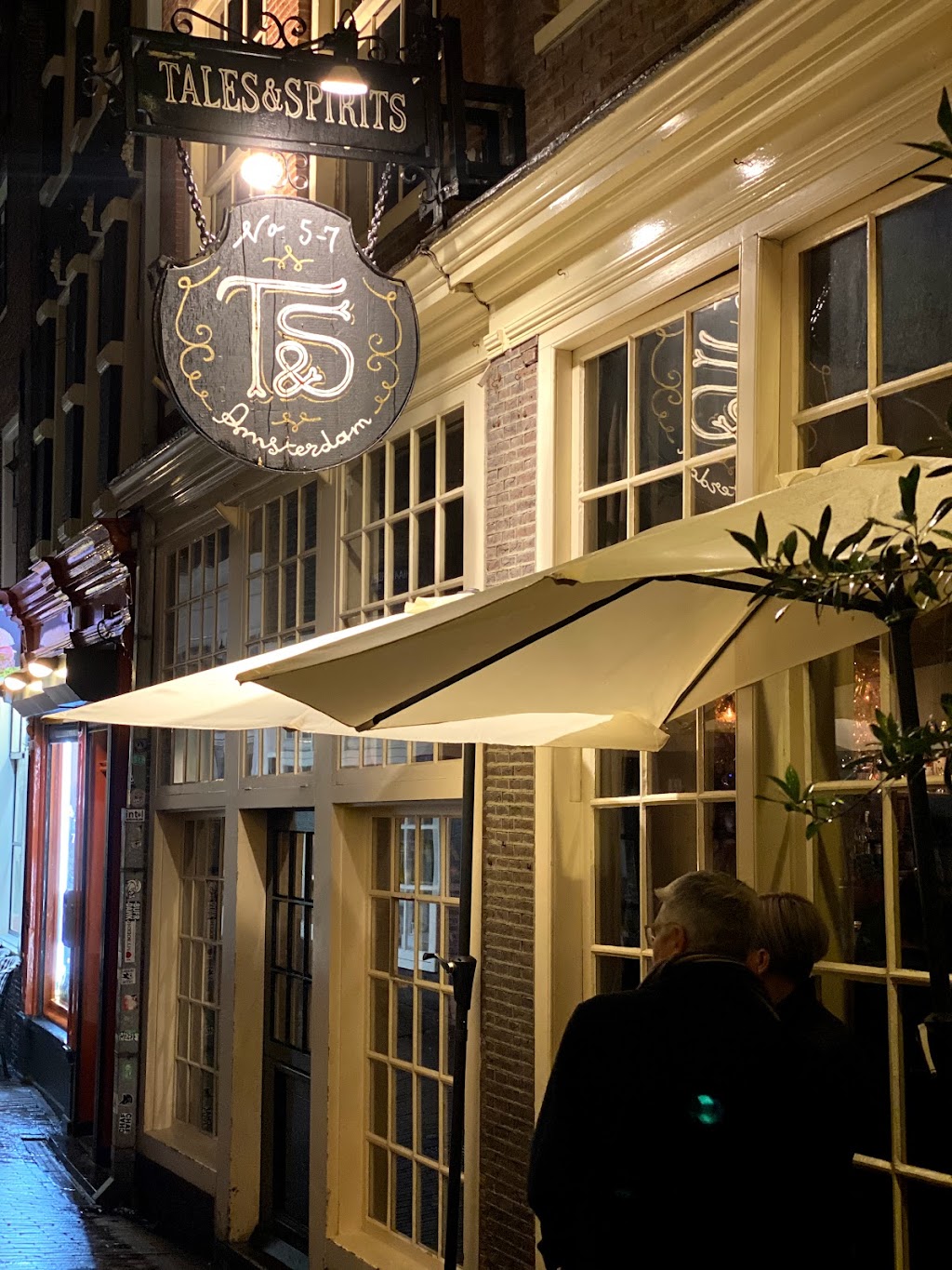 Tales & Spirits | Lijnbaanssteeg 5-7, 1012 TE Amsterdam, Netherlands | Phone: 06 55356467