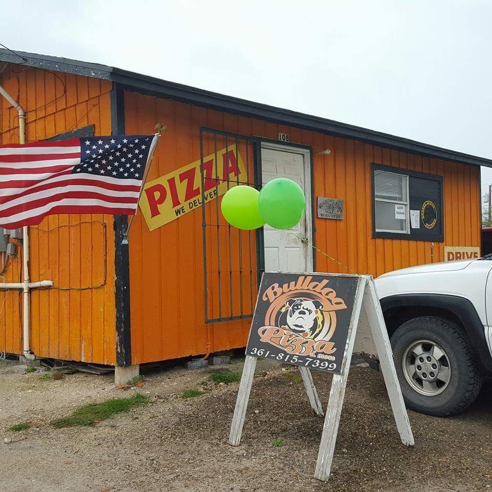 Bulldog Pizza and More LLC | 108 Pundt Ave, Orange Grove, TX 78372, USA | Phone: (361) 382-2000