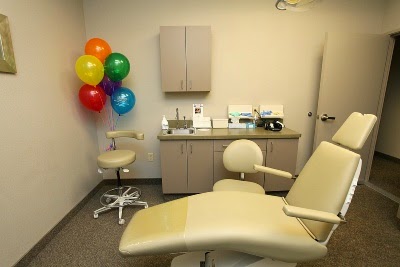 Kids Care Dental & Orthodontics - Greenback | 6300 Garfield Ave # 150, Sacramento, CA 95841, USA | Phone: (916) 344-1000