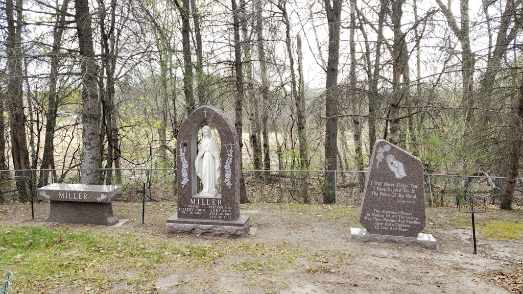 St. Mary of the Lake Cemetery | Stillwater St, White Bear Lake, MN 55115, USA | Phone: (651) 407-0532