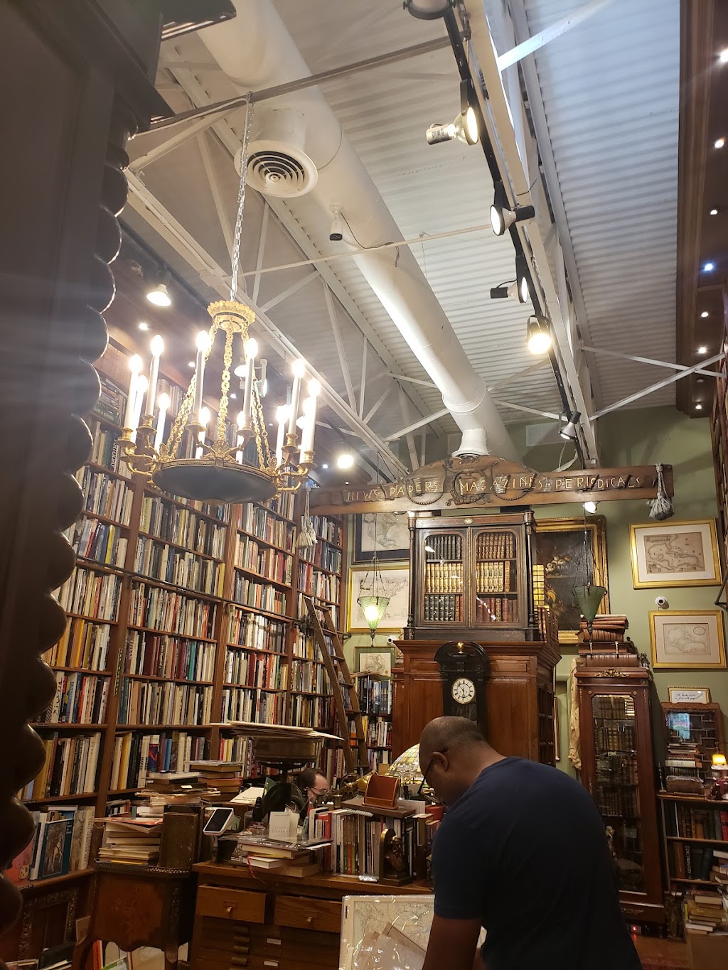 Old Florida Book Shop | 3426 Griffin Rd, Fort Lauderdale, FL 33312, USA | Phone: (954) 319-1441