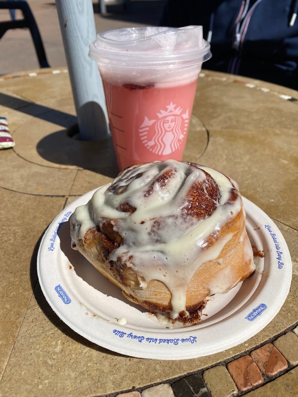 Cinnabon at Islands of Adventure | Port of Entry, 6000 Universal Blvd, Orlando, FL 32819, USA | Phone: (407) 363-8000