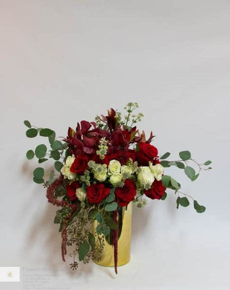 Flowers By Pouparina | 7701 W 26th Ave #7, Hialeah, FL 33016, United States | Phone: (305) 266-2311