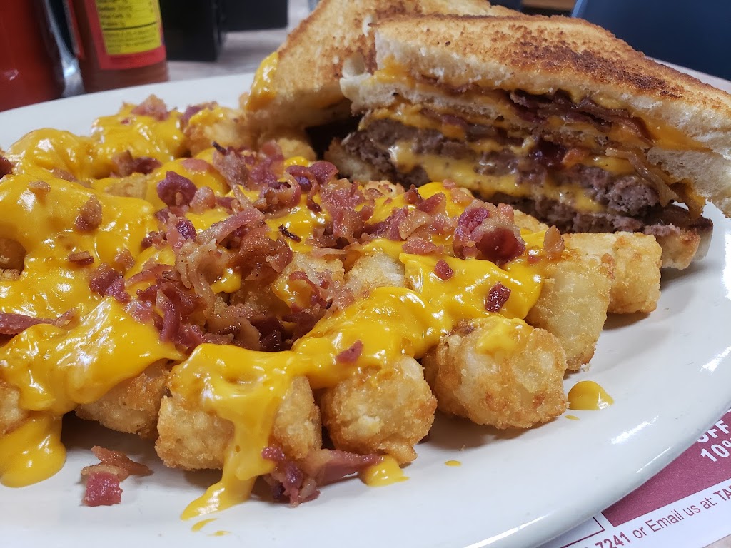 Overstuffed Skillets & Sandwiches | 3309 45th St, Highland, IN 46322, USA | Phone: (219) 595-0290