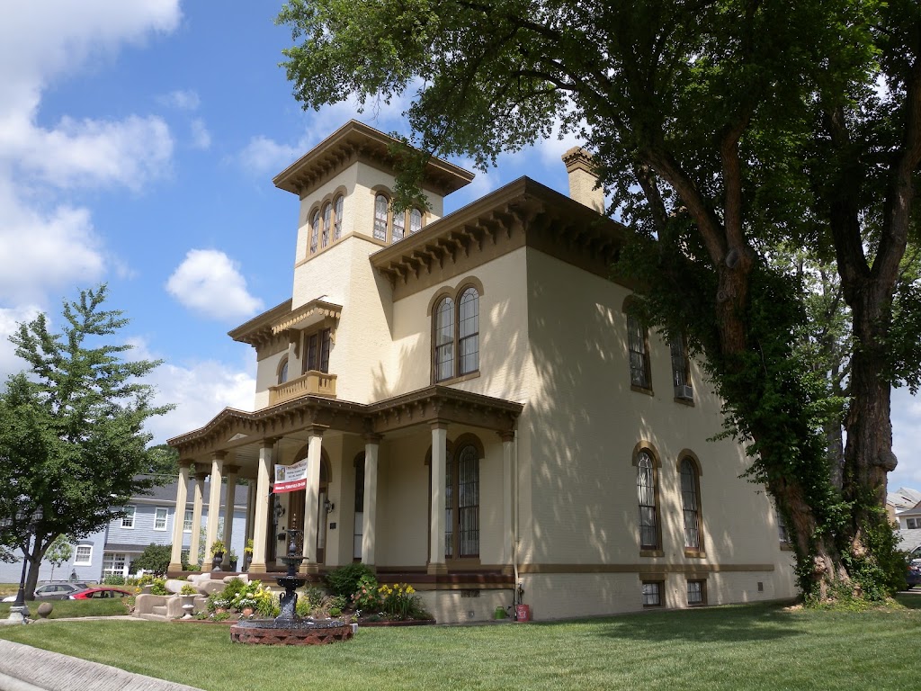 The Pepin Mansion Historic Bed & Breakfast | 1003 E Main St, New Albany, IN 47150, USA | Phone: (812) 725-9186