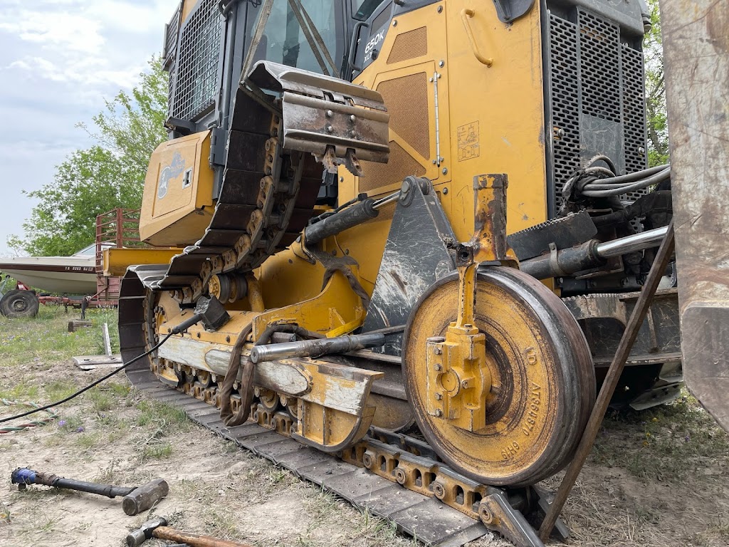 K&R Services Mobile mechanic | 111 Paloma Cir, George West, TX 78022, USA | Phone: (361) 318-7328