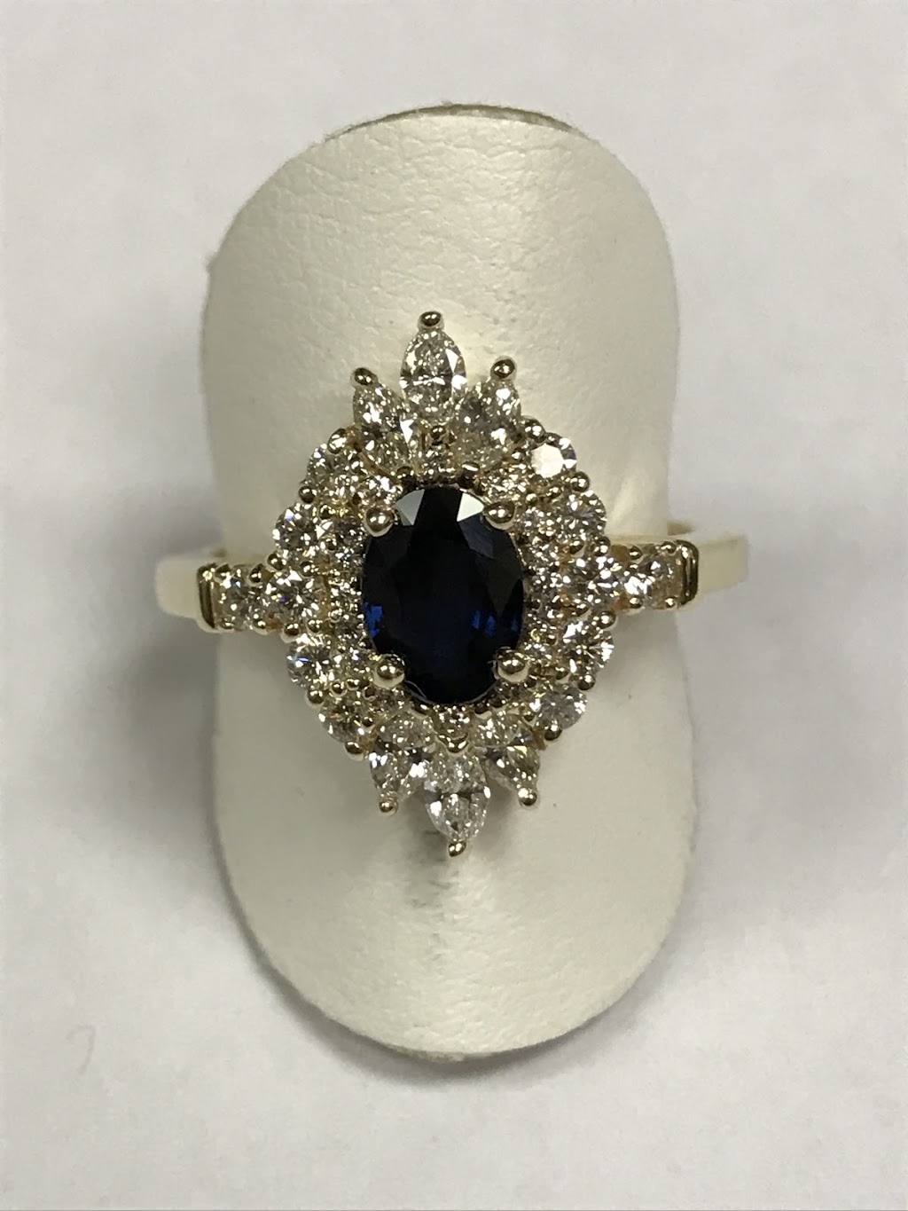 Jewelry Connection Inc | 956 Brookwood Center, Fenton, MO 63026 | Phone: (636) 349-0292