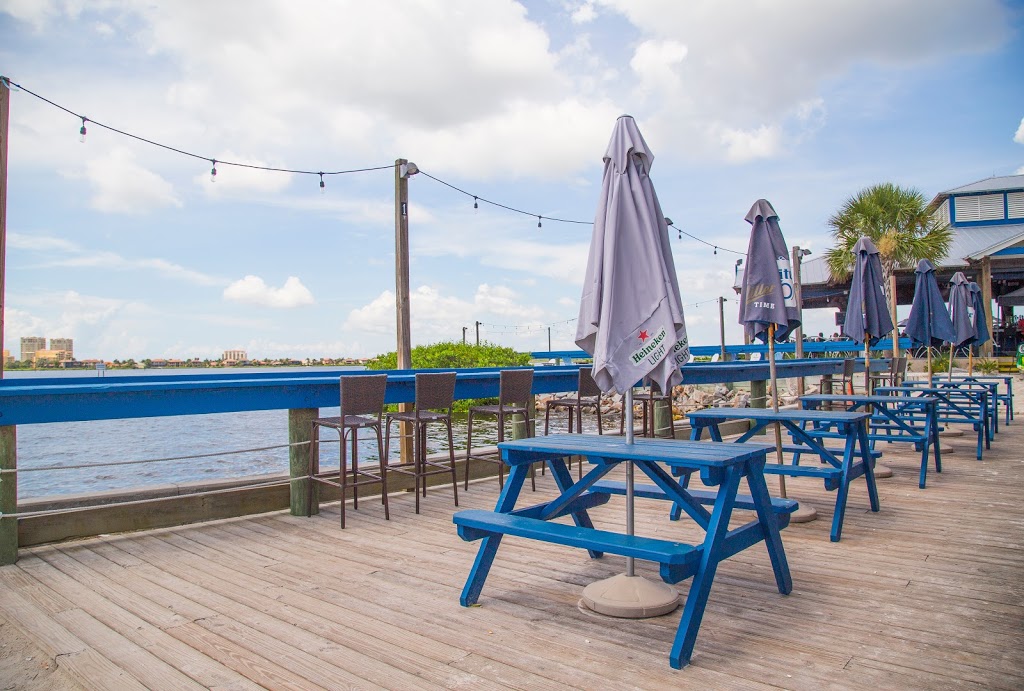 Caddys Bradenton | 801 Riverside Dr E, Bradenton, FL 34208, USA | Phone: (941) 708-3777