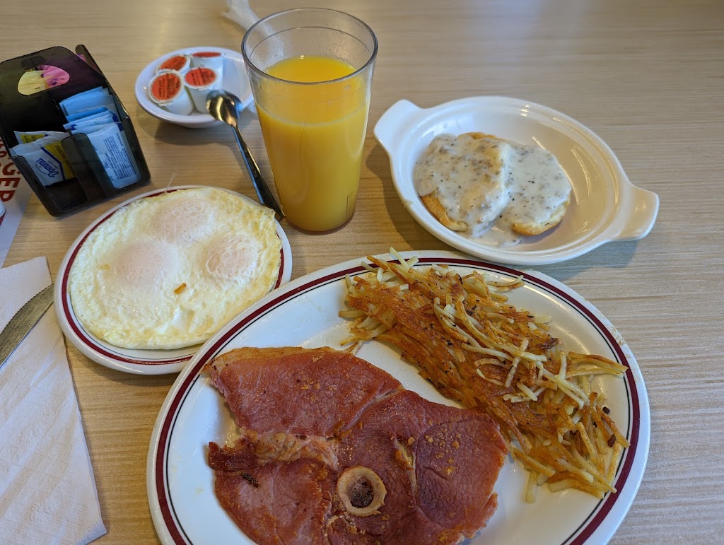 Huddle House | 11807 S Crater Rd, Petersburg, VA 23805, USA | Phone: (804) 431-5437