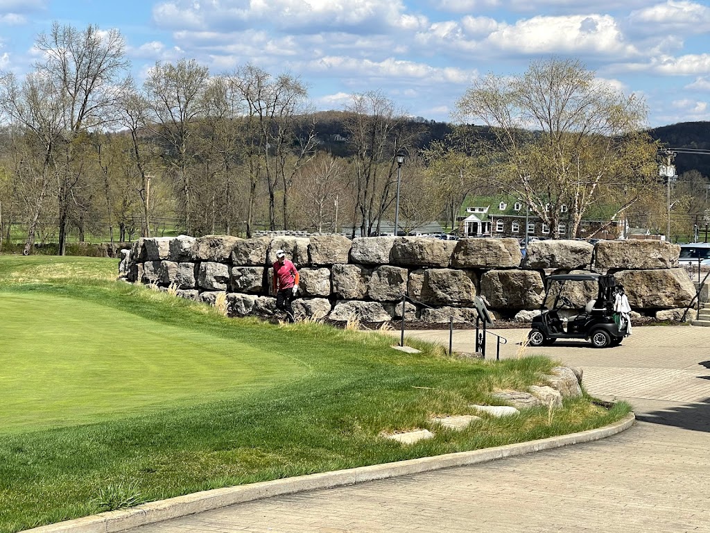 Olde Stonewall Golf Club | 1495 Mercer Rd, Ellwood City, PA 16117, USA | Phone: (724) 752-4653